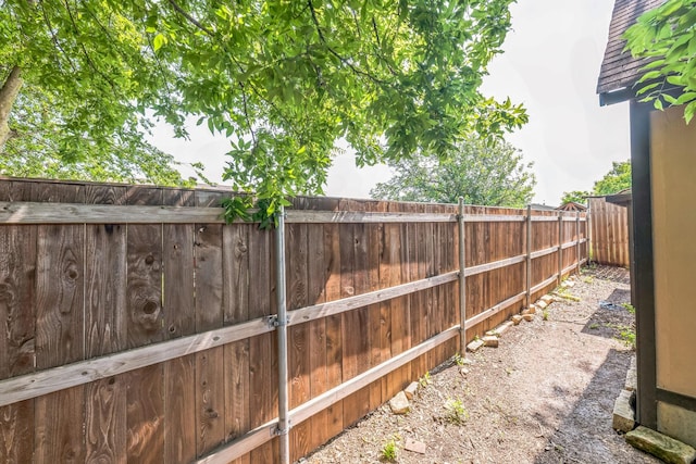 2425 Dancy Dr N, Fort Worth, TX 76131 - view of fenced backyard
