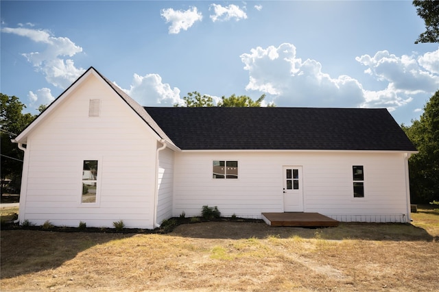 309 E Cheek St, Saint Jo, TX 76265 - back of property with a yard