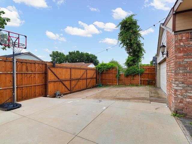1640 Lemonwood Cir, Mesquite, TX 75149 - view of patio / terrace