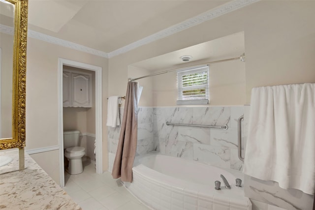 9718 Burney Dr, Dallas, TX 75243 - full bathroom featuring toilet, shower / bath combination with curtain, vanity, wainscoting, and tile patterned flooring