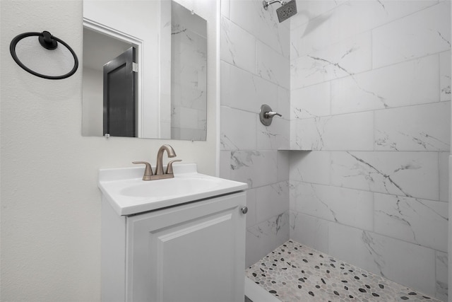 1608 N 17th St, Waco, TX 76707 - bathroom with a tile shower and vanity