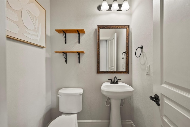 946 Mangrove Dr, Fate, TX 75087 - bathroom with toilet