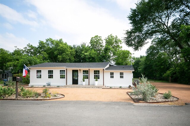 360 Michael Ln, Sunnyvale, TX 75182 - ranch-style house featuring a porch and view of scattered trees