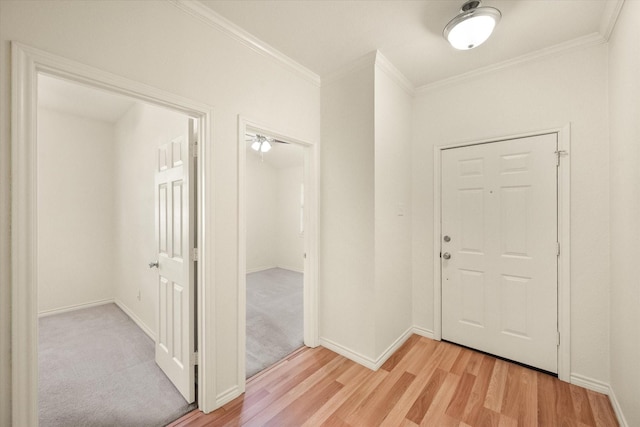 143 Doe Run Rd, Gun Barrel City, TX 75156 - entryway featuring crown molding, light wood-type flooring, and baseboards