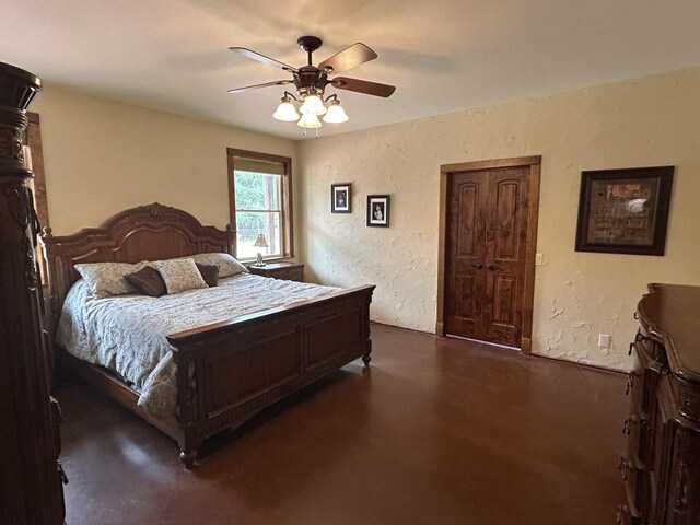 2250 Vz County Road 2301, Canton, TX 75103 - bedroom featuring a textured wall and a ceiling fan