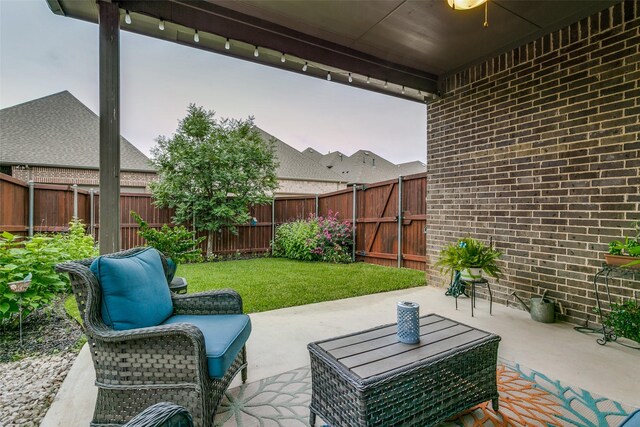 6929 Heather Ln, North Richland Hills, TX 76182 - view of patio / terrace featuring a ceiling fan