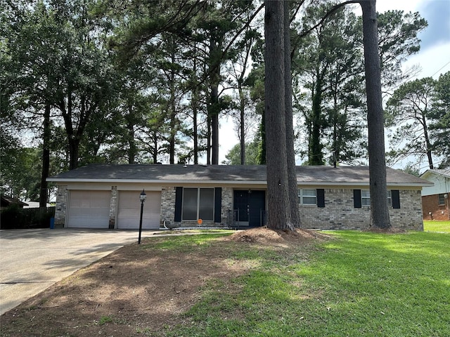 9346 Shartel Dr, Shreveport, LA 71118 - single story home with an attached garage, concrete driveway, a front yard, and brick siding