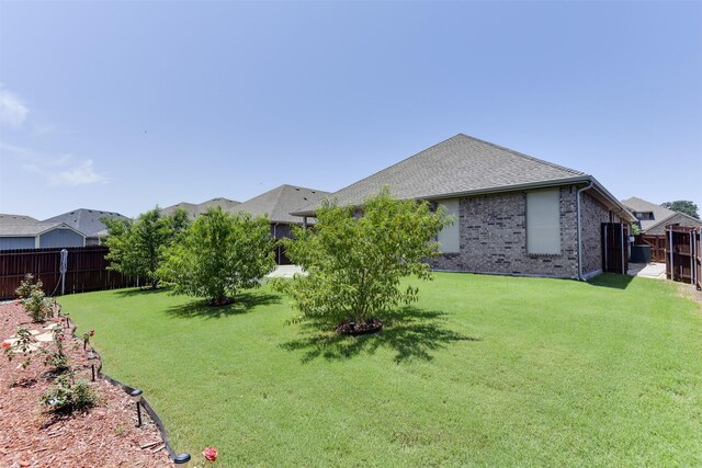 1541 Seabiscuit Dr, Granbury, TX 76049 - view of yard