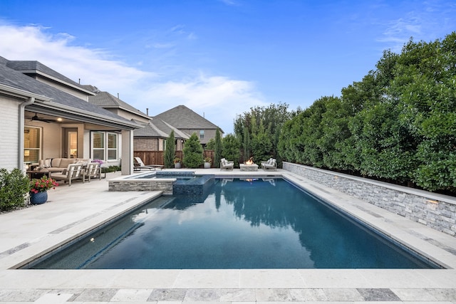 16471 Prairie Oak Rd, Frisco, TX 75033 - view of pool featuring an outdoor living space, a patio area, a pool with connected hot tub, a ceiling fan, and a fenced backyard