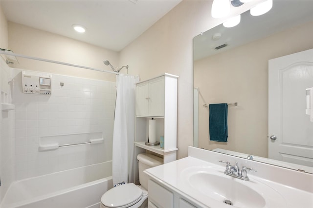 1060 Shepherd Ct, Lantana, TX 76226 - bathroom featuring vanity, shower / bath combination with curtain, and toilet