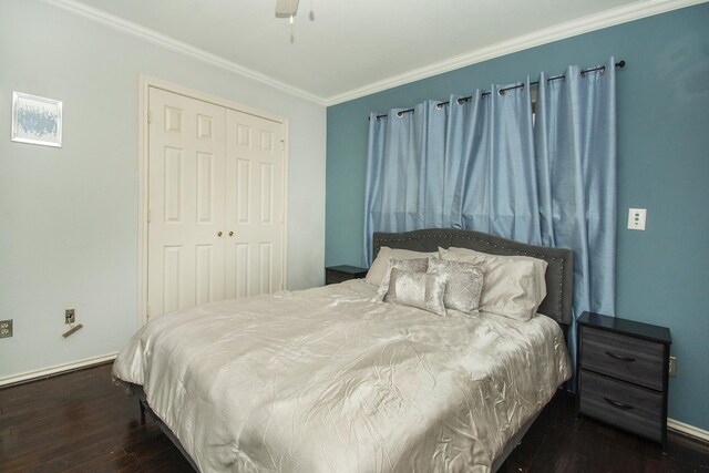 611 Christan Ct, Rockwall, TX 75087 - bedroom featuring wood finished floors, crown molding, a closet, and baseboards