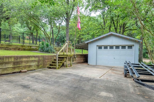 207 Wales Dr, Pottsboro, TX 75076 - view of detached garage