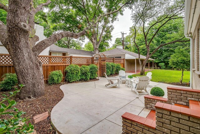 3201 Lamesa Pl, Fort Worth, TX 76109 - view of patio