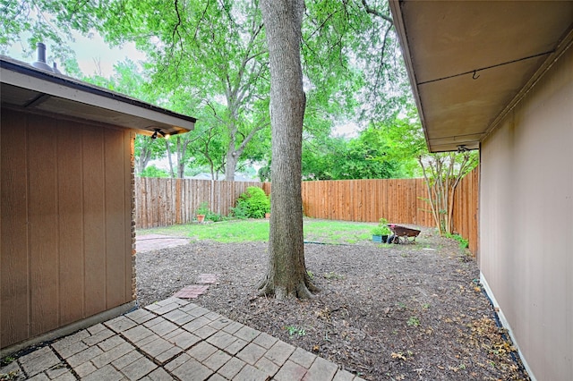 614 Brookfield Dr, Garland, TX 75040 - view of fenced backyard