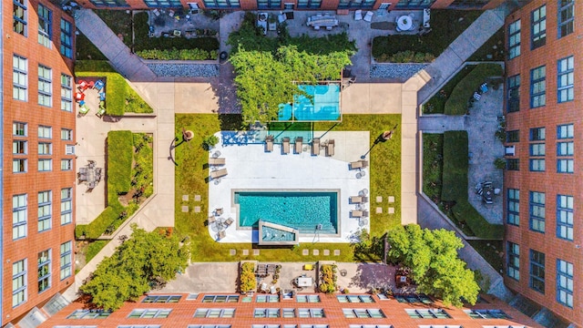 2502 Live Oak St Unit 322, Dallas, TX 75204 - aerial view of a pool