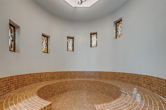 101 Circleview Dr S, Hurst, TX 76054 - full bathroom with a bath