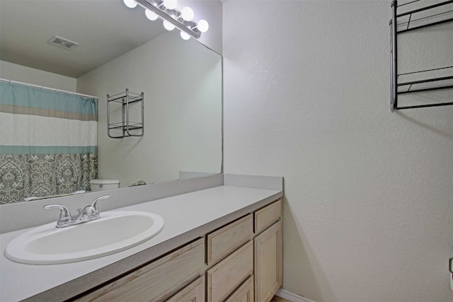 1103 Lynnwood Ct, Cleburne, TX 76033 - full bathroom featuring vanity and toilet