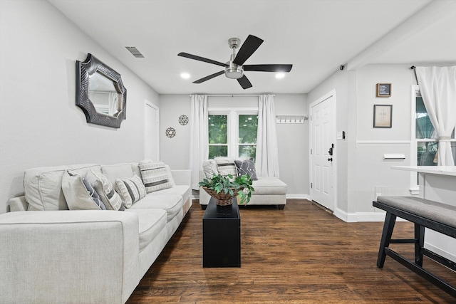 1021 E Russell Ave, Carrollton, TX 75006 - living area with ceiling fan, dark wood-type flooring, baseboards, and recessed lighting