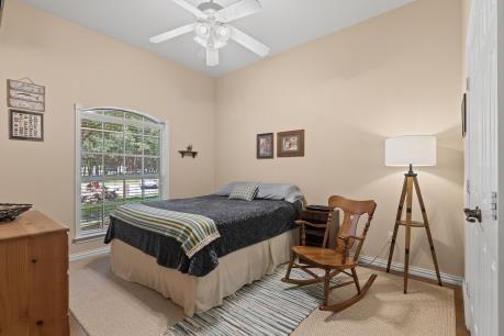 240 Lakeside Oaks Cir, Lakeside, TX 76135 - bedroom with baseboards