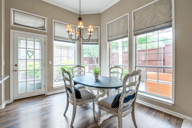 5909 La Cumbre Dr, Mckinney, TX 75072 - dining space featuring plenty of natural light, a chandelier, and ornamental molding