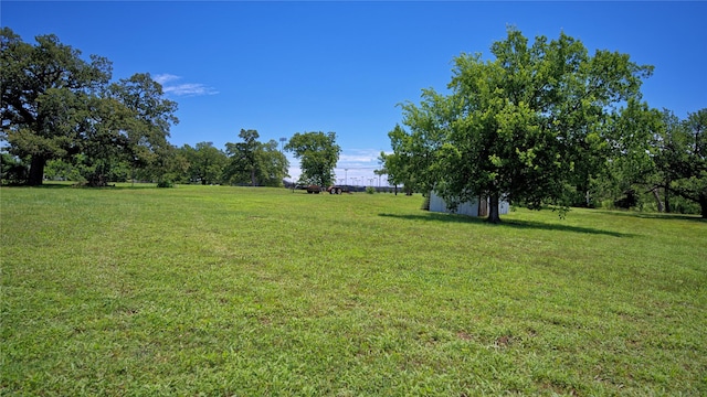 604 S Mill St, Bowie, TX 76230