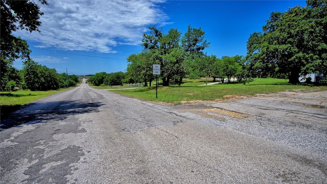 604 S Mill St, Bowie, TX 76230