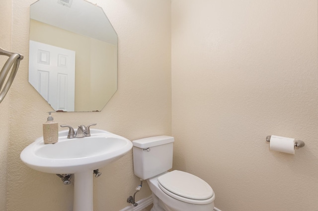 3010 Partridge Ln, Mckinney, TX 75072 - half bath with toilet