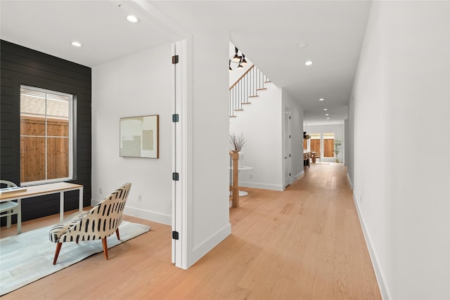 10321 Lakemere Dr, Dallas, TX 75238 - hall with light wood-style flooring, baseboards, and recessed lighting