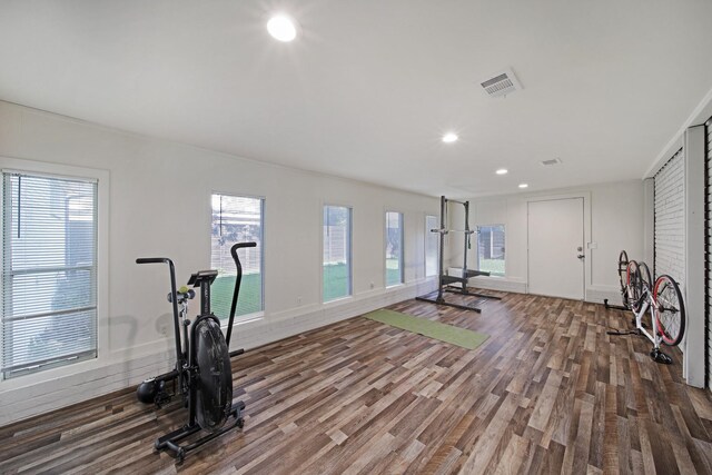 3116 Sharpview Ln, Dallas, TX 75228 - workout area featuring wood finished floors and recessed lighting