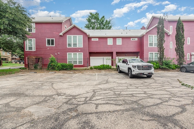 4317 Hartford St Unit 102, Dallas, TX 75219 - view of property featuring uncovered parking