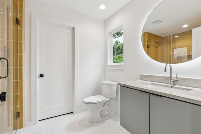 4216 Rickover Dr, Dallas, TX 75244 - full bathroom featuring vanity, toilet, baseboards, a tile shower, and recessed lighting