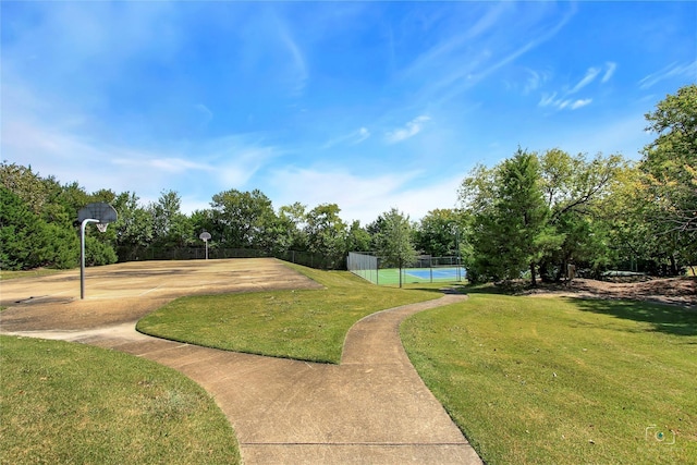 4700 Scoter Ln, Mckinney, TX 75072 - view of home's community with community basketball court, a tennis court, and view of wooded area
