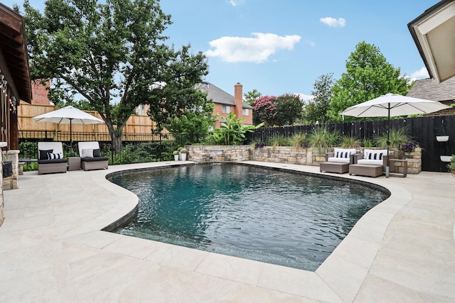 1510 Waltham Ct, Arlington, TX 76012 - view of pool with a fenced backyard and a patio area