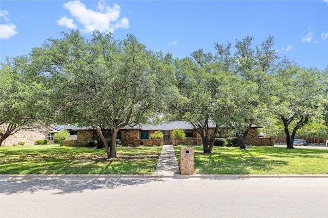 2801 Good Shepherd Dr, Brownwood, TX 76801 - view of front of home with a front yard