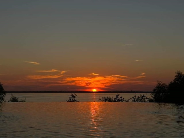 7621 Newtown, The Colony, TX 75056 - water view
