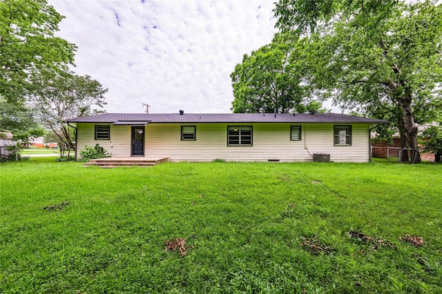 522 E Kempner St, Mabank, TX 75147 - back of house featuring central AC unit
