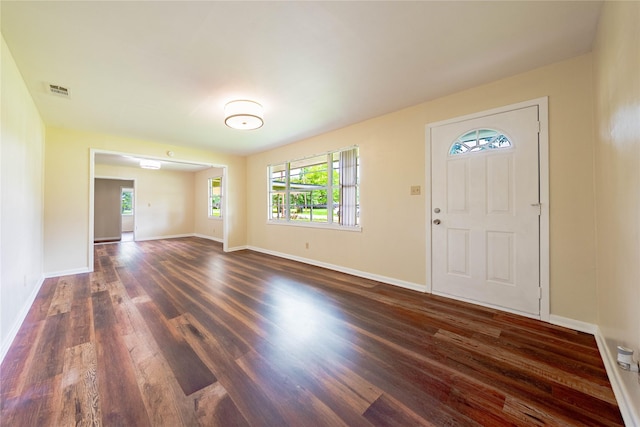 522 E Kempner St, Mabank, TX 75147 - foyer with dark wood-style floors and baseboards