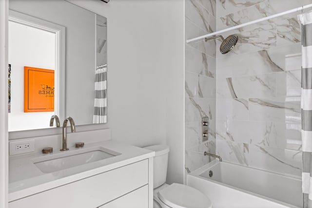 3909 Hawthorne Ave Unit 101, Dallas, TX 75219 - bathroom with vanity, shower / bathtub combination with curtain, and toilet