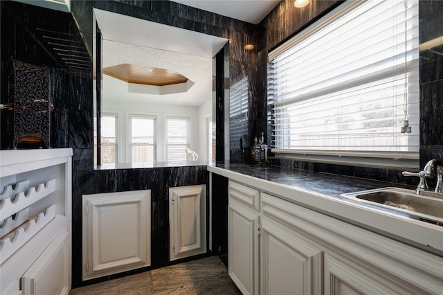 437 Country Side Ln, Richardson, TX 75081 - kitchen with a sink