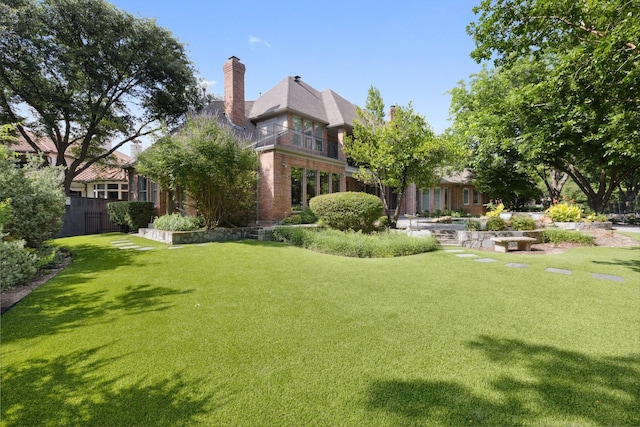 9922 Lakeway Ct, Dallas, TX 75230 - view of yard with a balcony