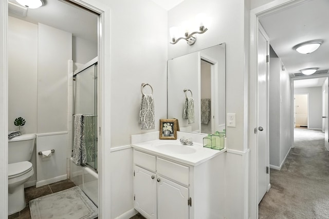 2729 Caton Pl, Abilene, TX 79605 - full bath with vanity, toilet, shower / bath combination with glass door, and baseboards