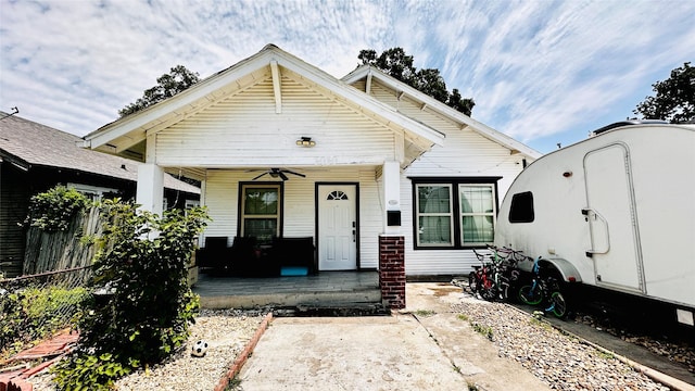 3030 Warren Ave, Dallas, TX 75215 - view of front of property featuring covered porch