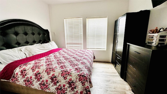 3030 Warren Ave, Dallas, TX 75215 - bedroom with light wood finished floors