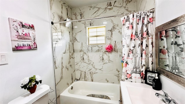 3030 Warren Ave, Dallas, TX 75215 - bathroom with toilet, shower / bathtub combination with curtain, and vanity