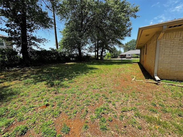 1050 35th St NE, Paris, TX 75462 - view of yard