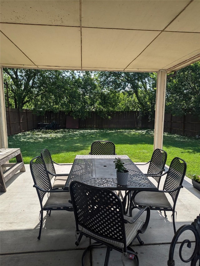2715 Britton Ave, Dallas, TX 75216 - view of patio / terrace featuring outdoor dining space