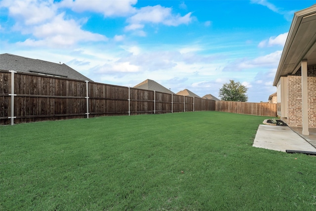 1302 Middleton Dr, Rockwall, TX 75087 - view of yard with a patio area