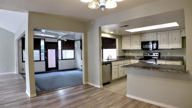 1608 Grandview Dr, Arlington, TX 76012