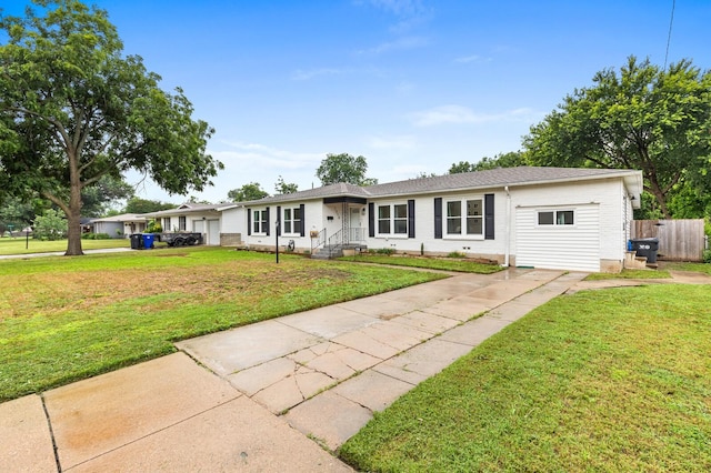 1318 N 61st St, Waco, TX 76710 - ranch-style house featuring concrete driveway and brick siding