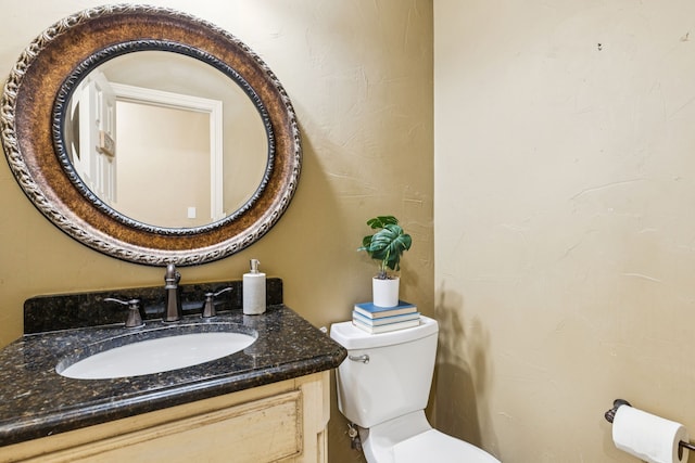 1094 Edith Cir, Richardson, TX 75080 - bathroom with toilet and vanity